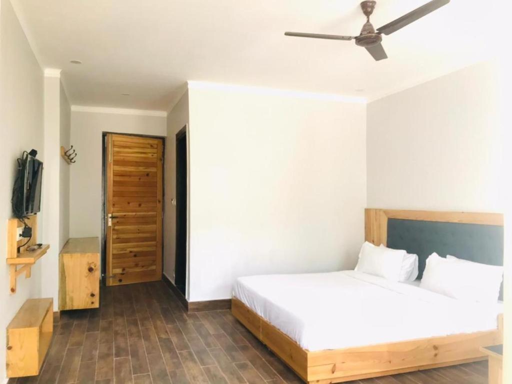 Slate House Hotel Dharamshala Bagian luar foto